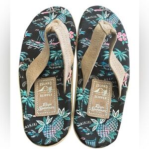 NWT Reyn Spooner Island Slipper Sandals Flip Flops - Women’s Size 8